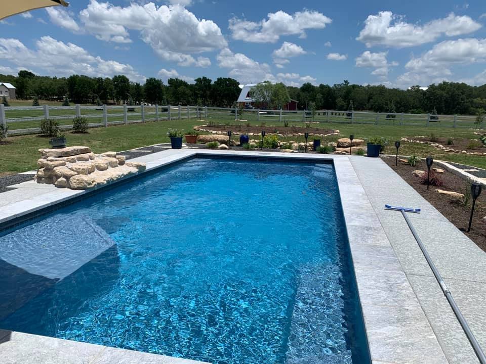 Custom pool design by Copano Pools and Spas in Castle Hills, TX