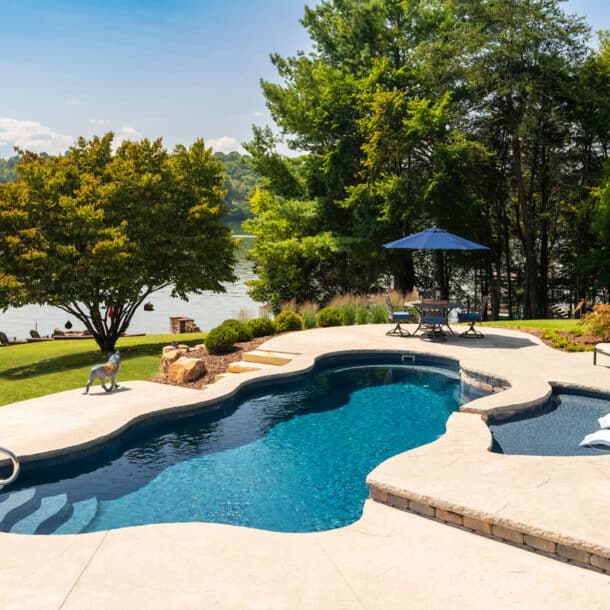 Modern pool company services Seguin Texas</p> <p>